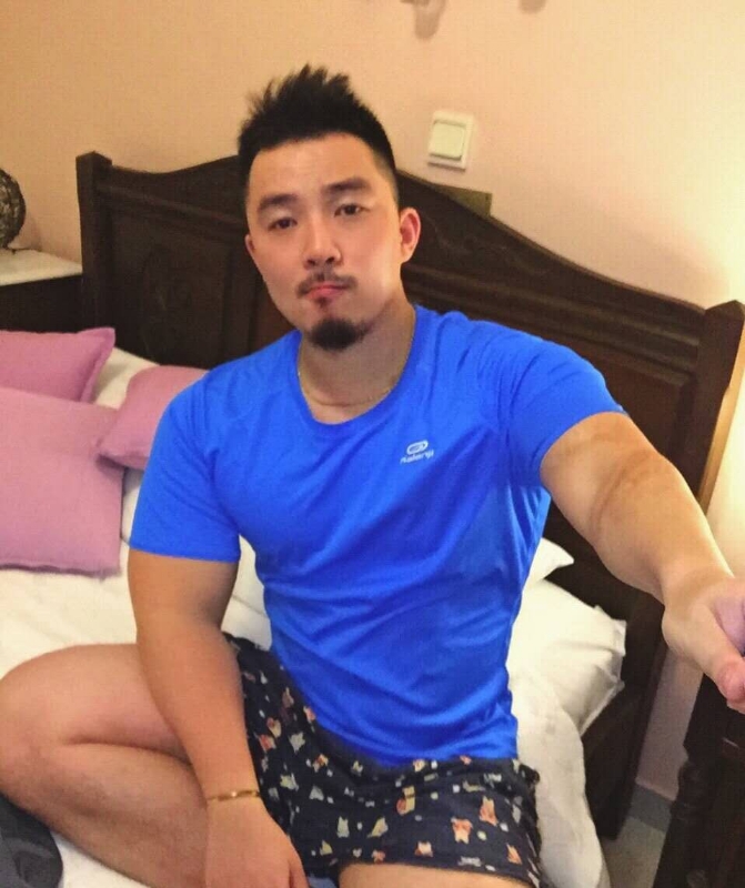 上下一条龙的第一张照片--福建交友中心