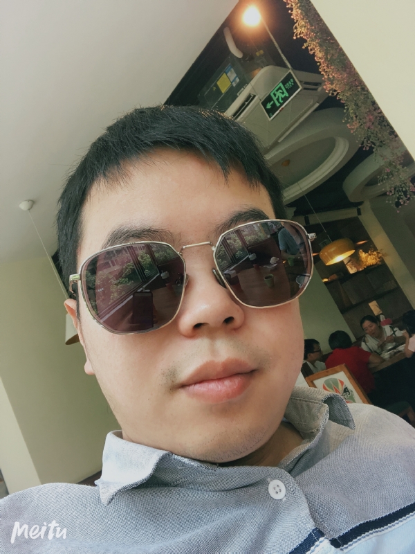 月台等路人的第一张照片--福建交友中心