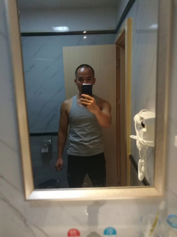 人道酬诚的第一张照片--福建交友中心