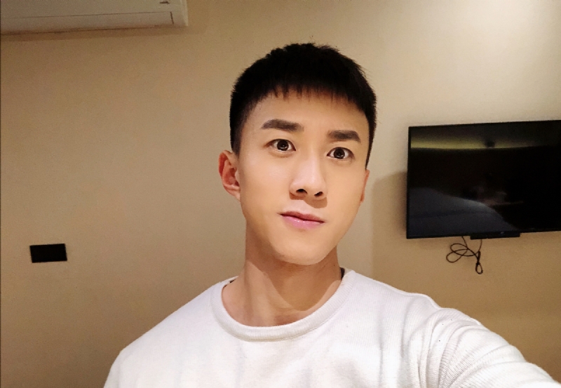 有钱就有钞能力的第一张照片--福建交友中心