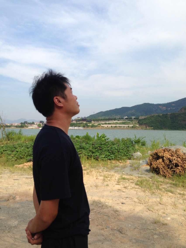 雾里看花的第一张照片--福建交友中心