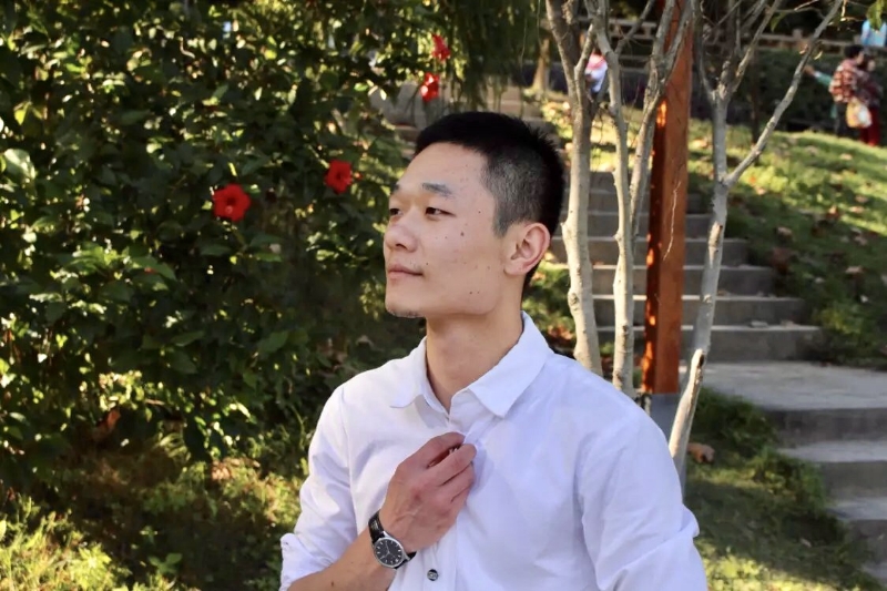 落落大方的第一张照片--福建交友中心