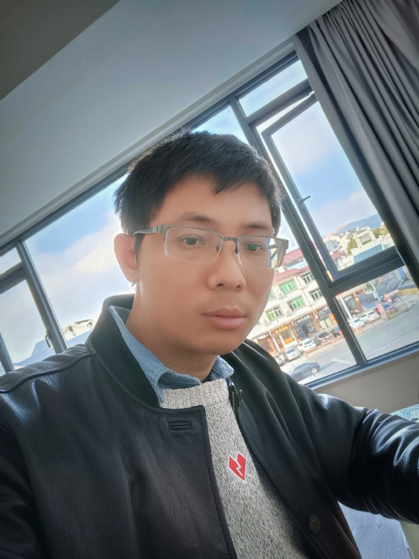 也许只是缺少一个拥抱的第二张照片--福建交友中心