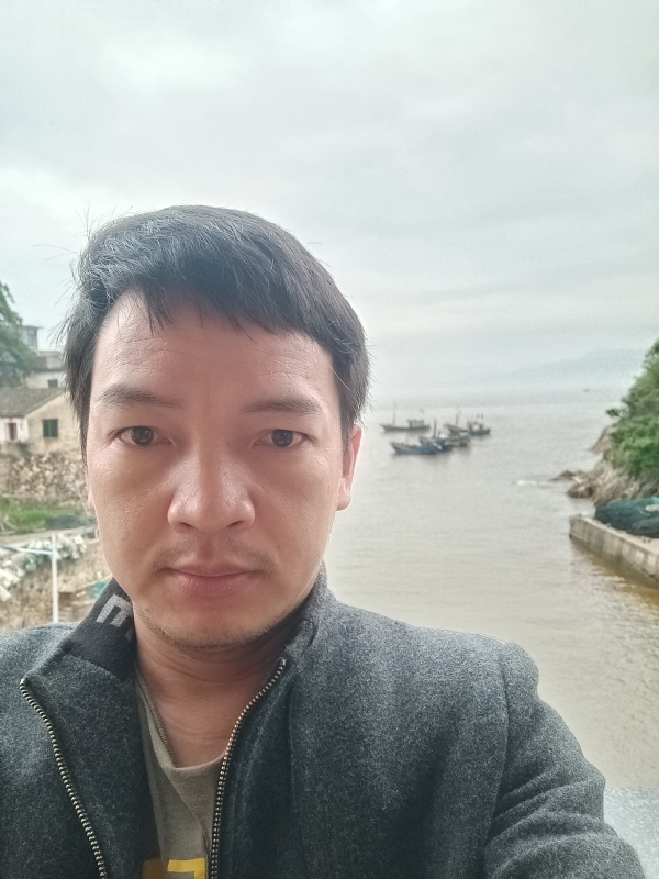 啊亮的第一张照片--福建交友中心