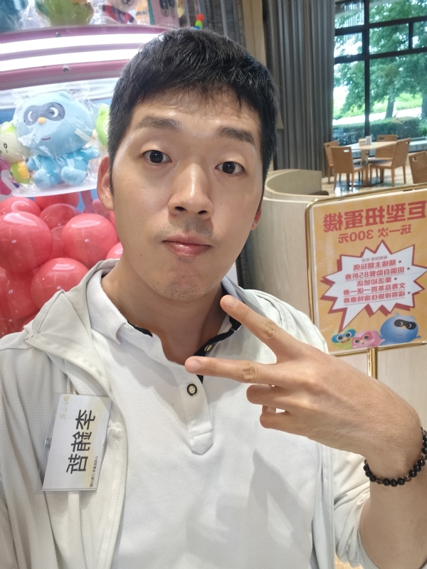 銪哲的第一张照片--福建交友中心